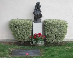 She was interred in Forest Lawn Memorial Park in Glendale, California after her death She was interred in Forest Lawn Memorial Park in Glendale, California after her death.